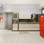 Art-Filled, Luxury Finished 2Br Escape In Vomero